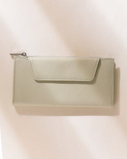 Handcrafted Ivory White Leather Wallet: Women's Everyday Accessory