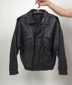 Vintage 80s black leather bomber jacket, men's size L. 80s retro leather jacket, black bomber jacket, unisex men's size 54.